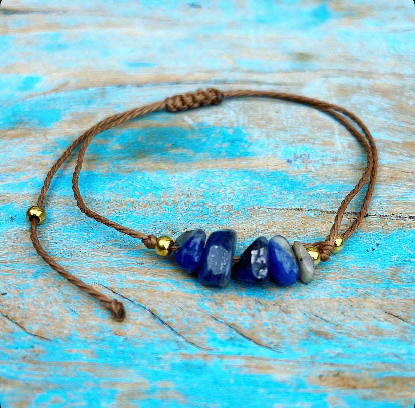 Lapis Lazuli bracelet "Dare and do"