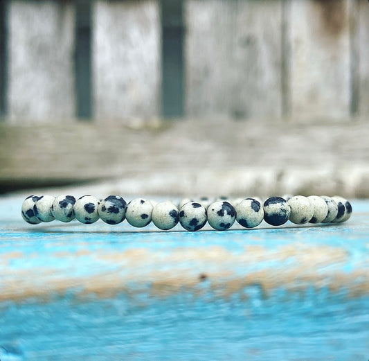 Dalmatiër Jaspis armbandje "Don't worry, be happy"