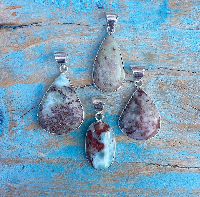 Larimar hanger "De Schat van Atlantis"