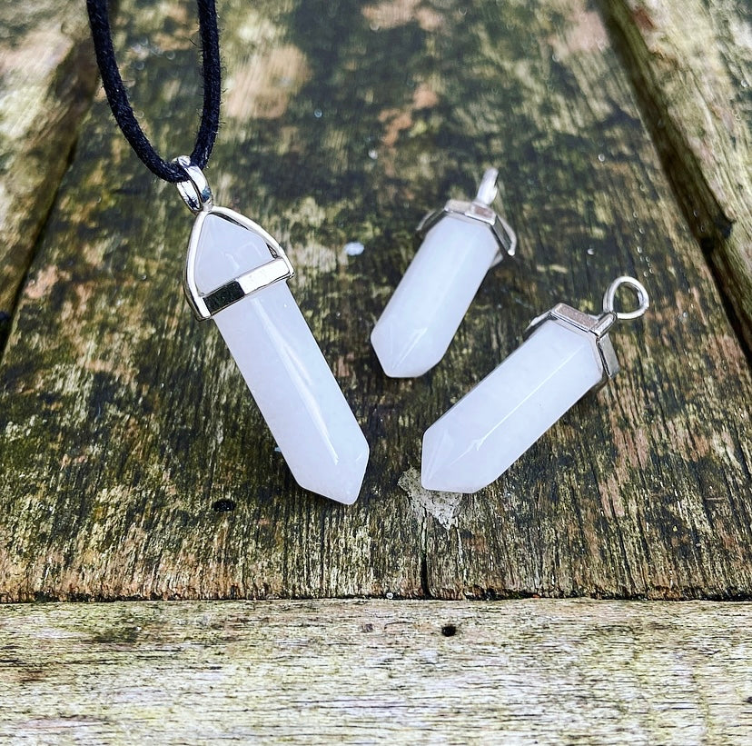 Dubbelpunt hanger Witte Jade "Loslaten & Vertrouwen"