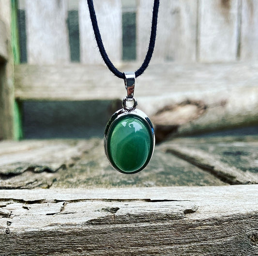 Green agate pendant "From Sensitivity to Strength"