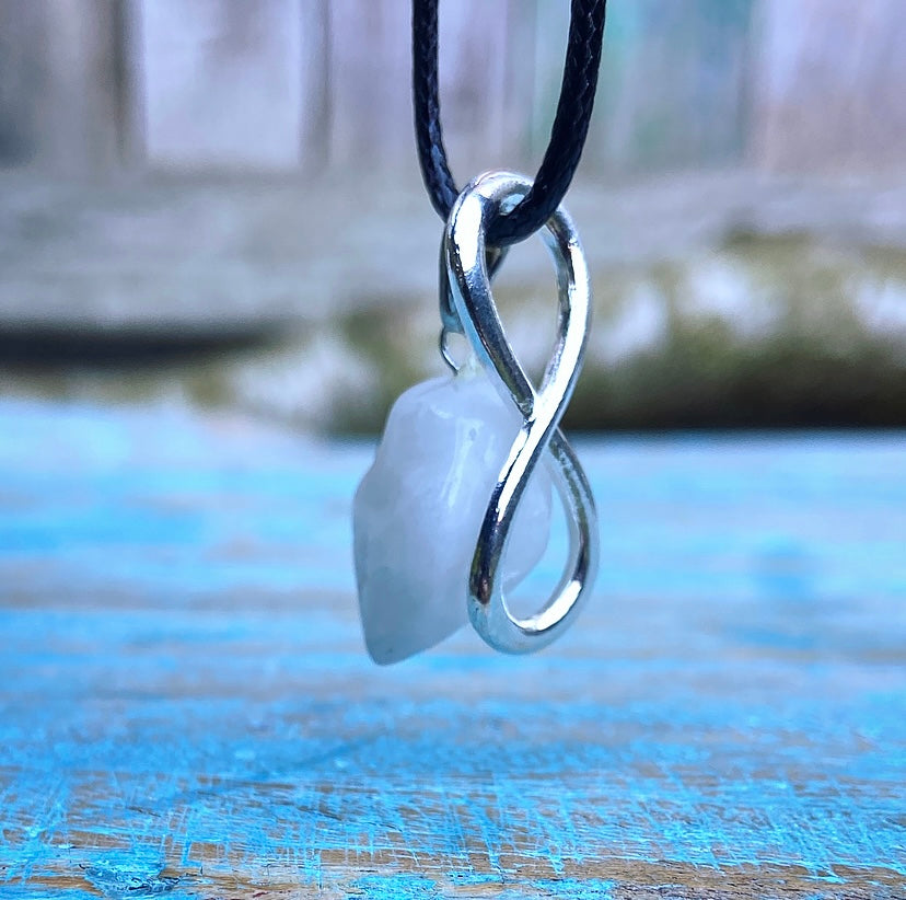 Zilveren Infinity met Maansteen ketting "To The Moon And Back"