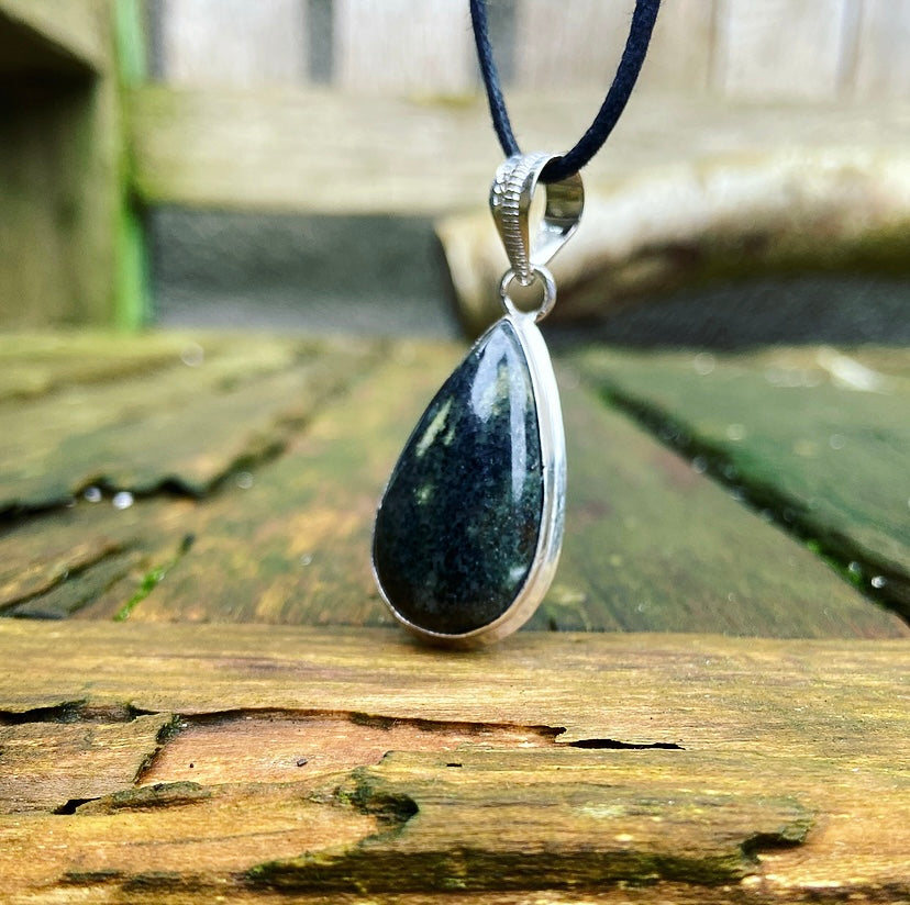 Seraphinite pendant "Liberation and Ecstasy"