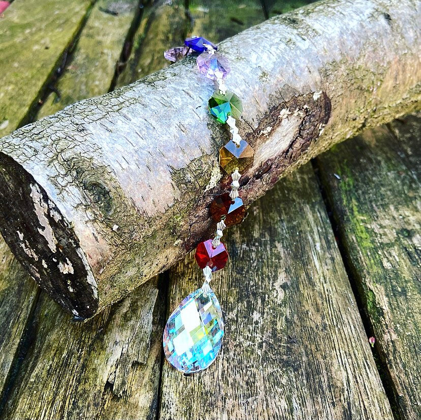 Feng Shui Crystal "Chakra Color Therapy"