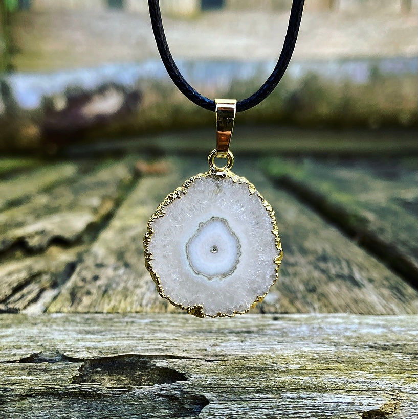 Aurora Quartz pendant "Mantra Magic"