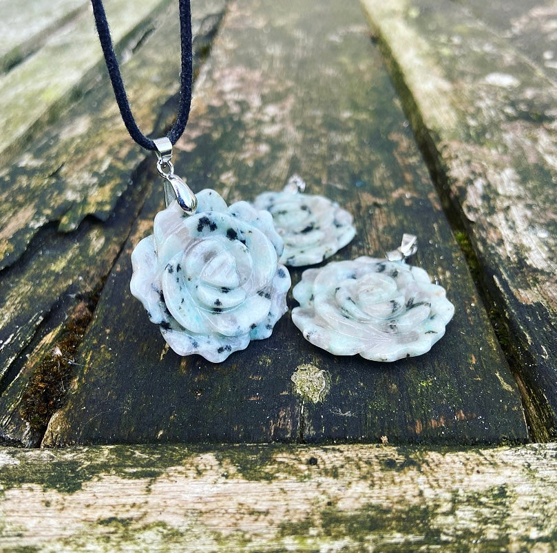 Lotus Jaspis hanger "Hartenwens"