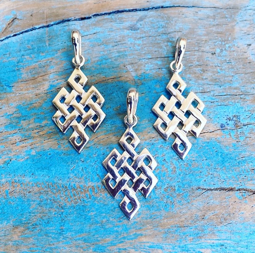 Zilveren hanger "Samsara, de Oneindige Knoop"