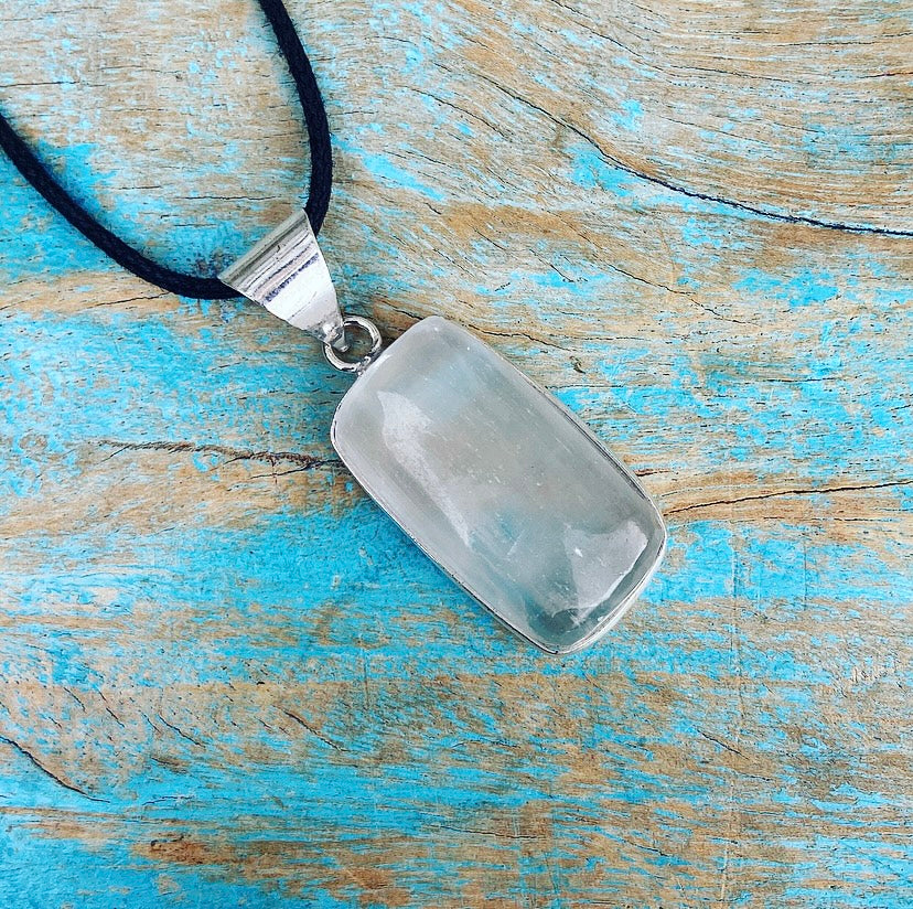 Seleniet hanger "Engel van Licht"