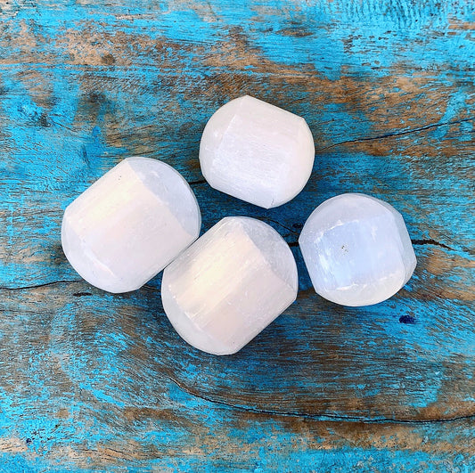 Selenite tumbled stone "Spiritual Light"