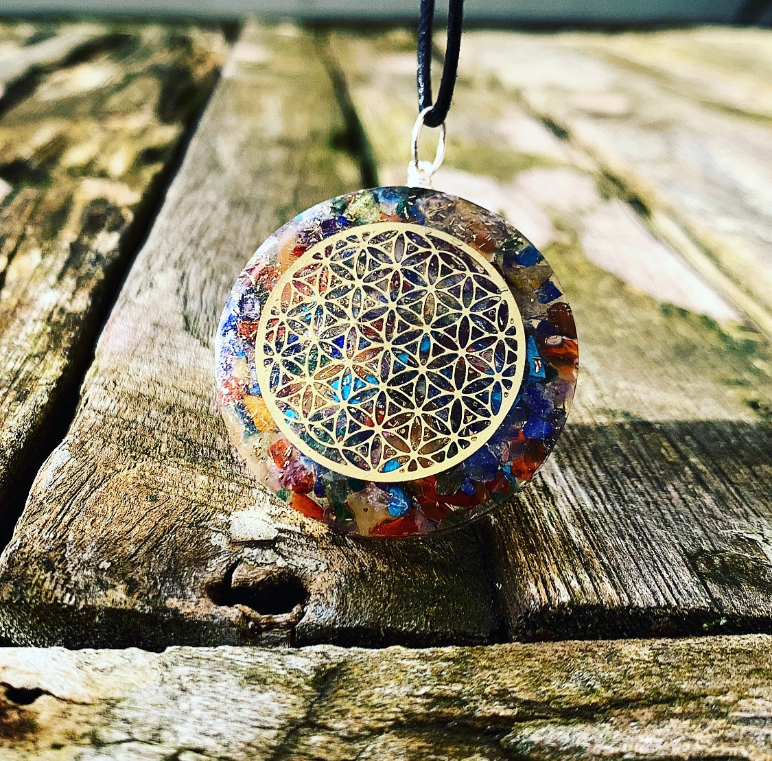 Orgon hanger met Chakra edelstenen "CRYSTAL BALANCE"