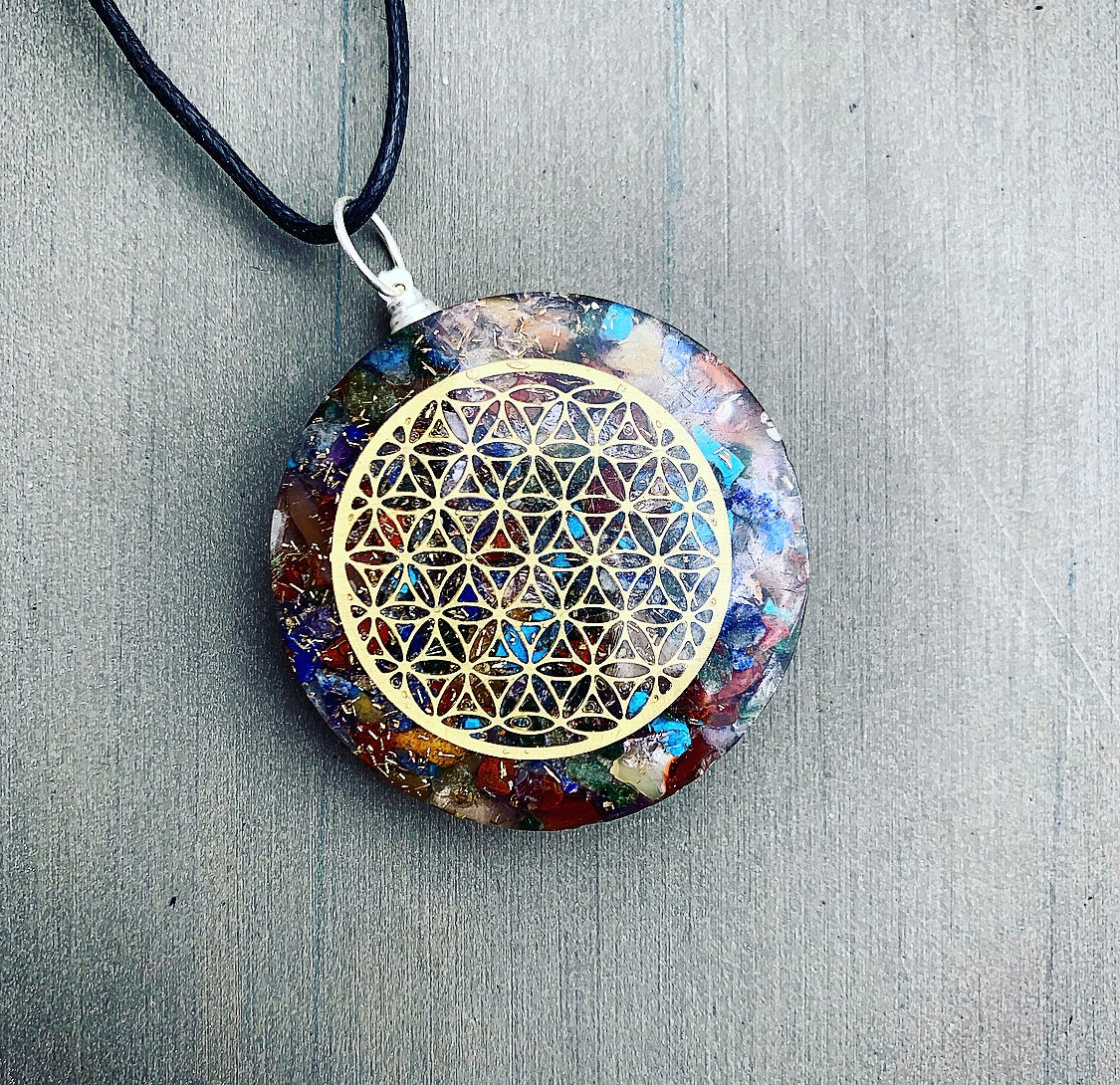 Orgon hanger met Chakra edelstenen "CRYSTAL BALANCE"