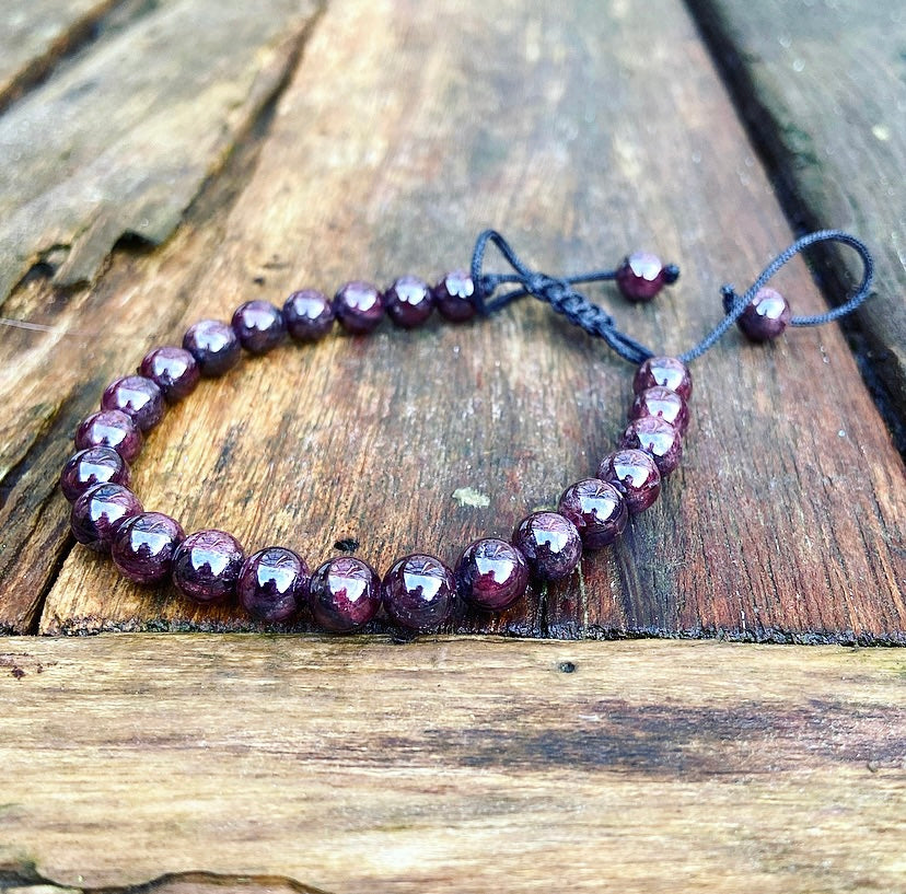 Granaat Armband "Alles Komt Goed"