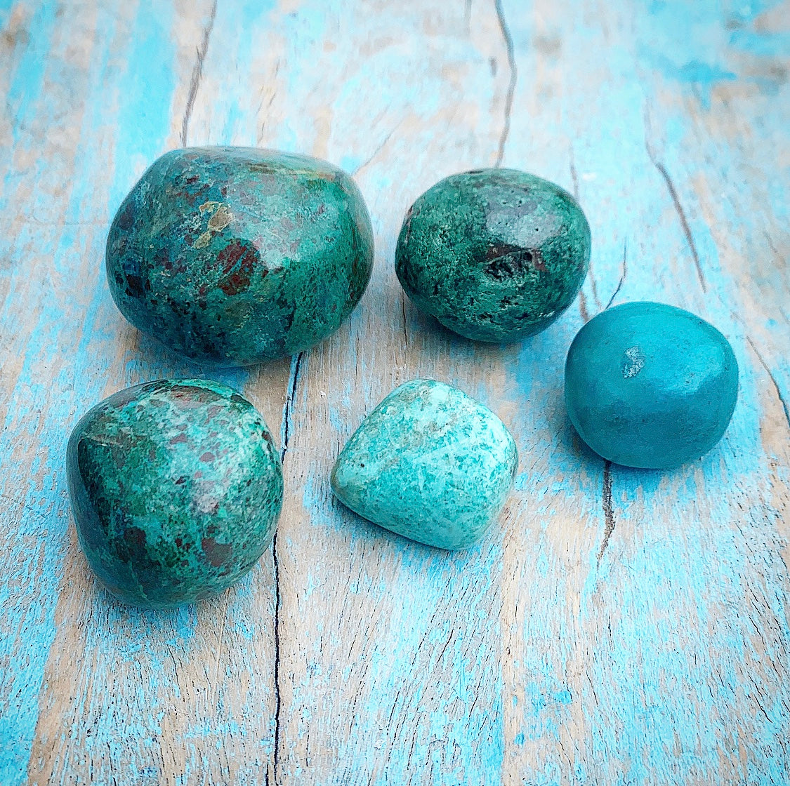 Chrysocolla knuffelsteen "ENERGIE DOSEREN"