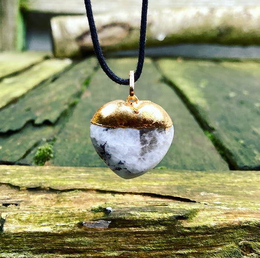 Moonstone pendant "Women's circle"