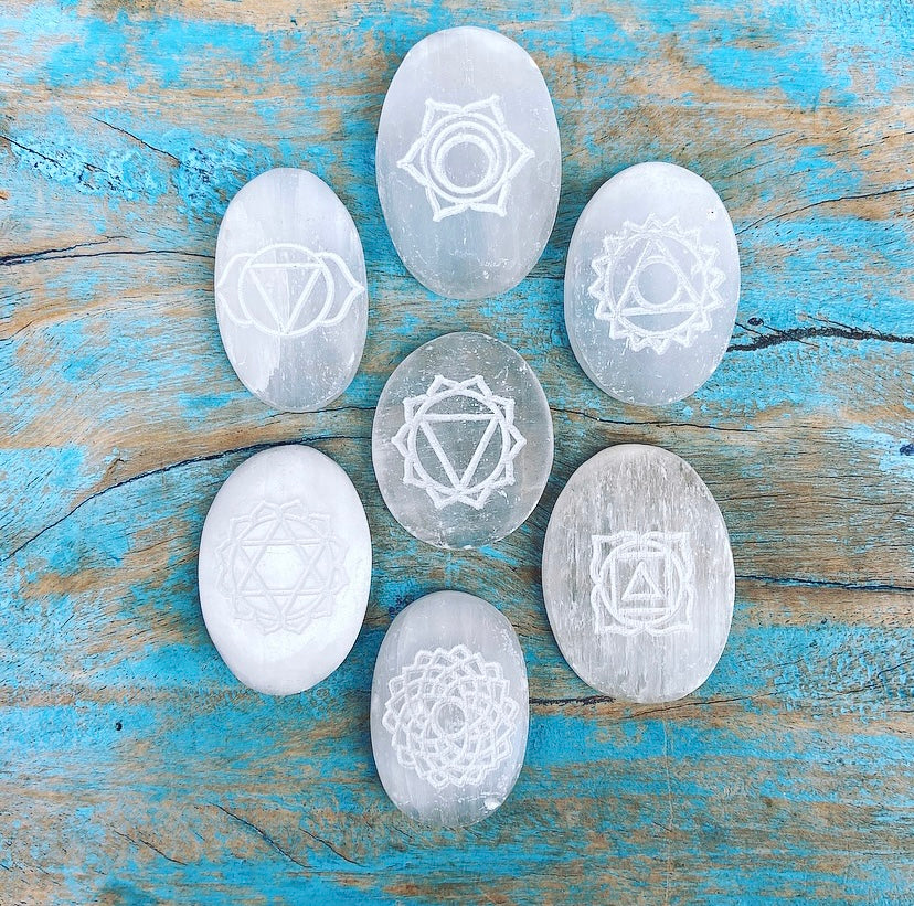 Seleniet Stenen Set "Chakra Power Healing"