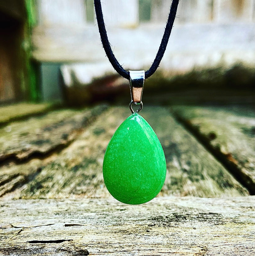 Groene jade hanger "Geluk"