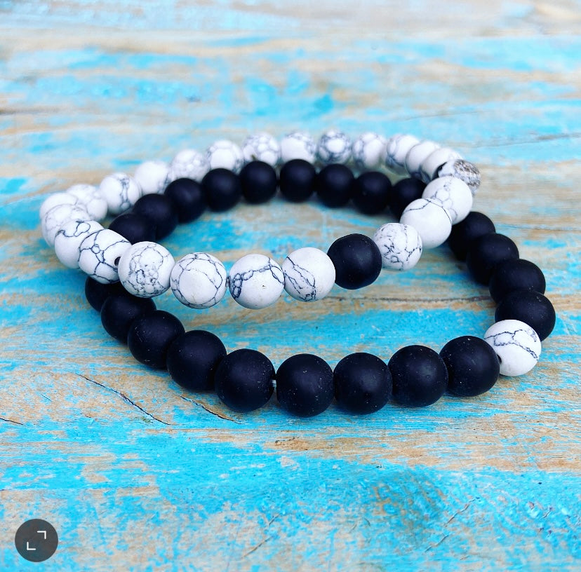 Armbanden Set Howliet en Lavasteen "Yin & Yang in Balans"