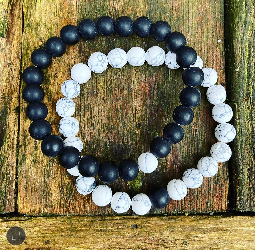 Armbanden Set Howliet en Lavasteen "Yin & Yang in Balans"