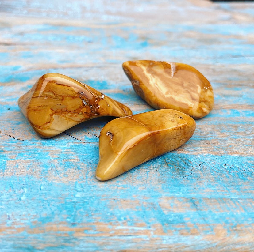 Gele Jaspis knuffelsteen "Ontspannen"