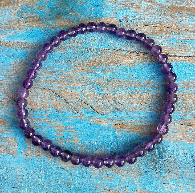 Amethist armbandje "De wijsheid zit in jezelf"