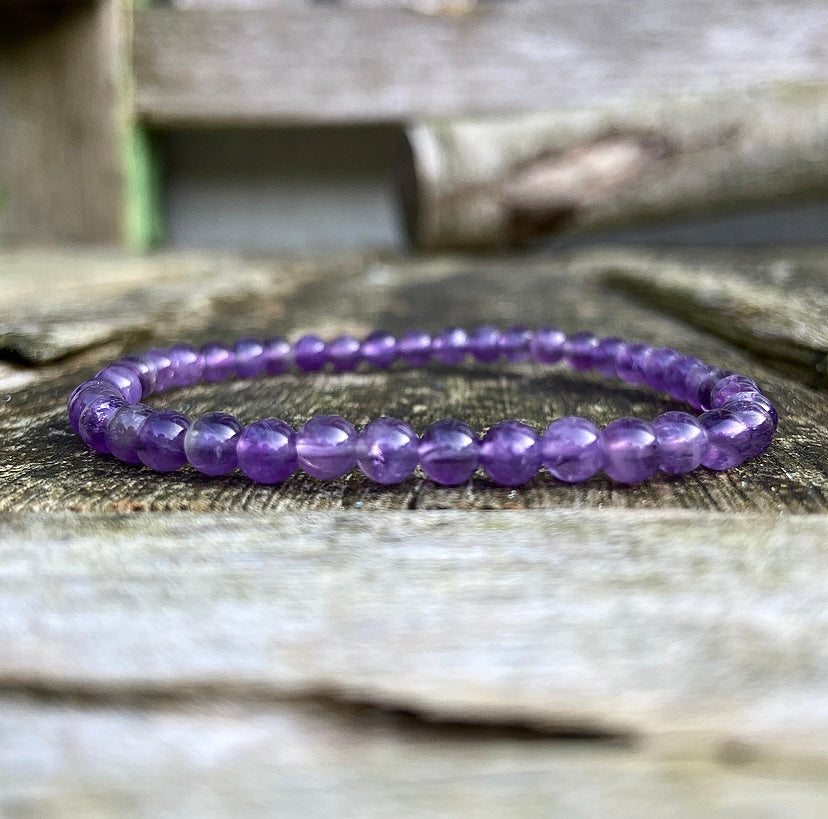 Amethist armbandje "De wijsheid zit in jezelf"