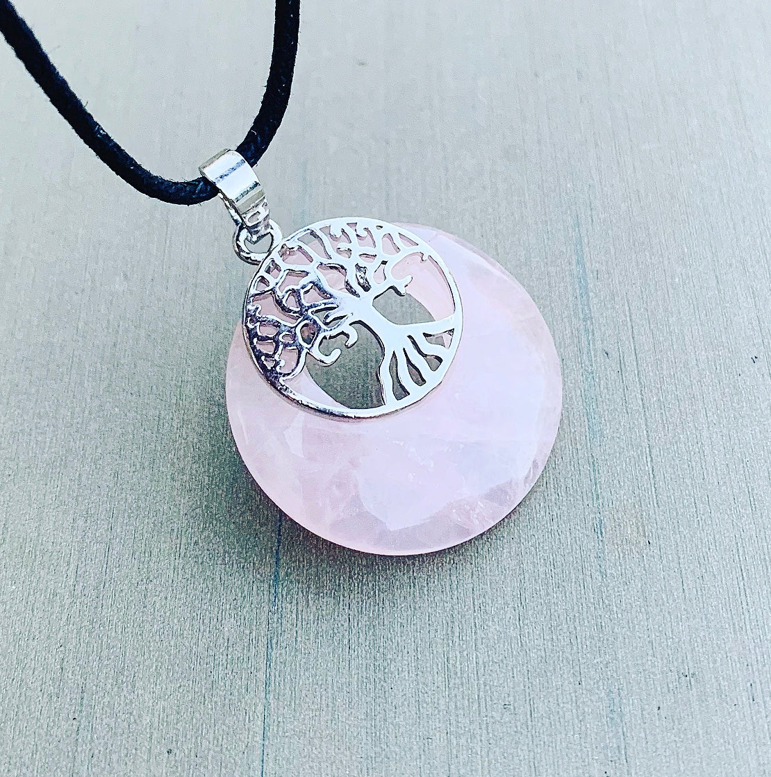 Donut hanger Rozenkwarts "Liefde"