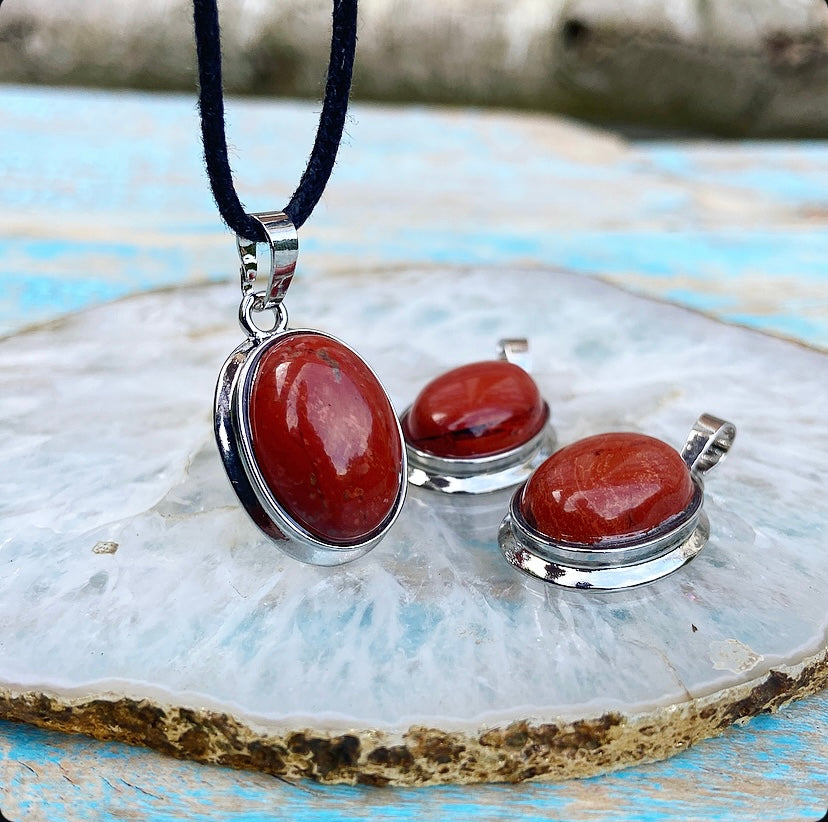Red Jasper pendant "Allow yourself to be there"