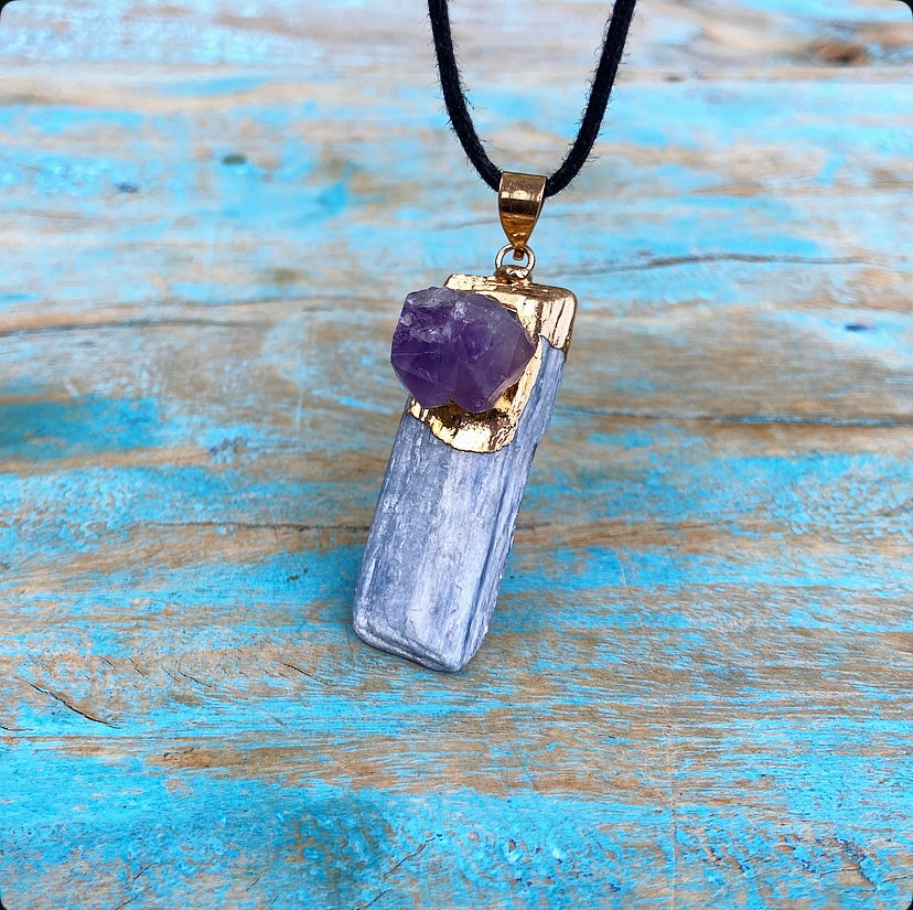 Kyanite + Amethyst pendant "Reading Minds"