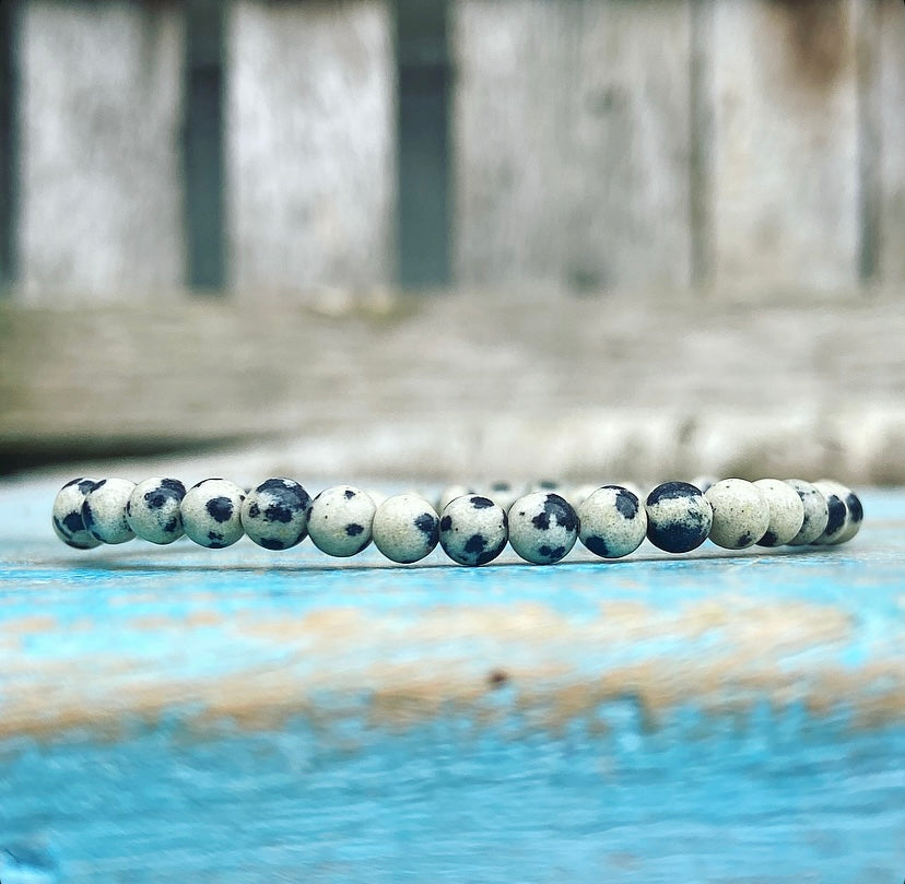Dalmatian Jasper bracelet "Don't worry, be happy"