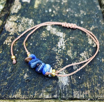 Lapis Lazuli armbandje "Durven en doen"