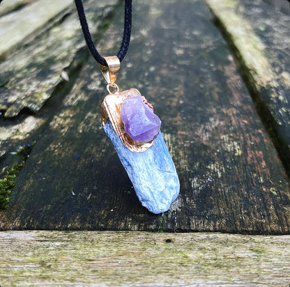 Kyanite + Amethyst pendant "Reading Minds"