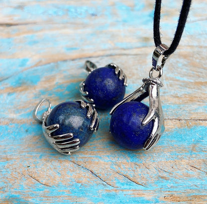Healing Hands pendant Lapis Lazuli "Self-confidence &amp; Courage"