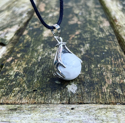 Healing Hands pendant Howlite "Peace &amp; Acceptance"