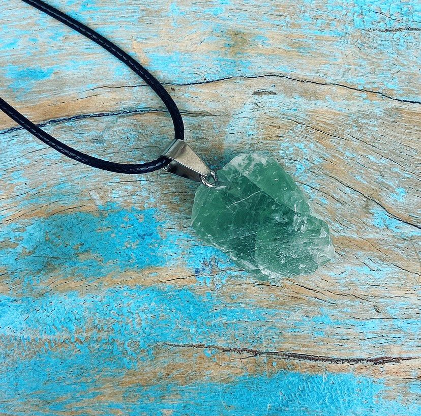 Fluoriet hanger "Aura Reiniging"