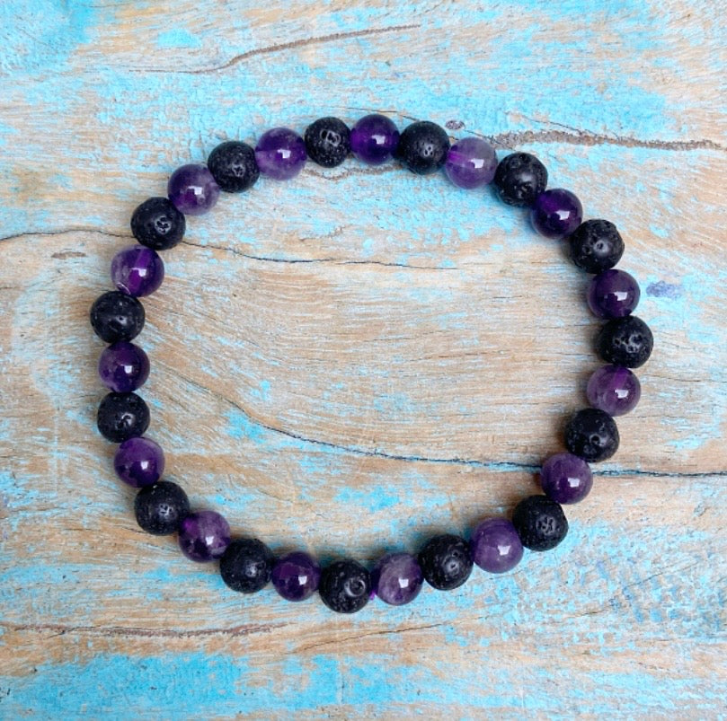 Armband Lavasteen en Amethist "Ademruimte"