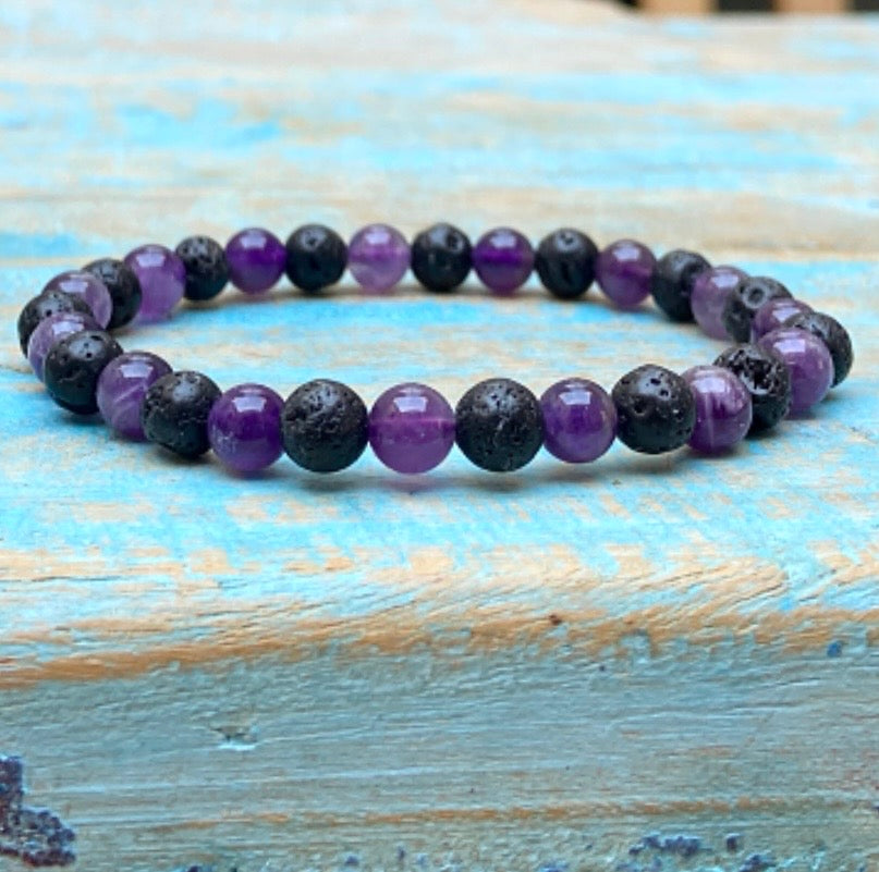 Armband Lavasteen en Amethist "Ademruimte"
