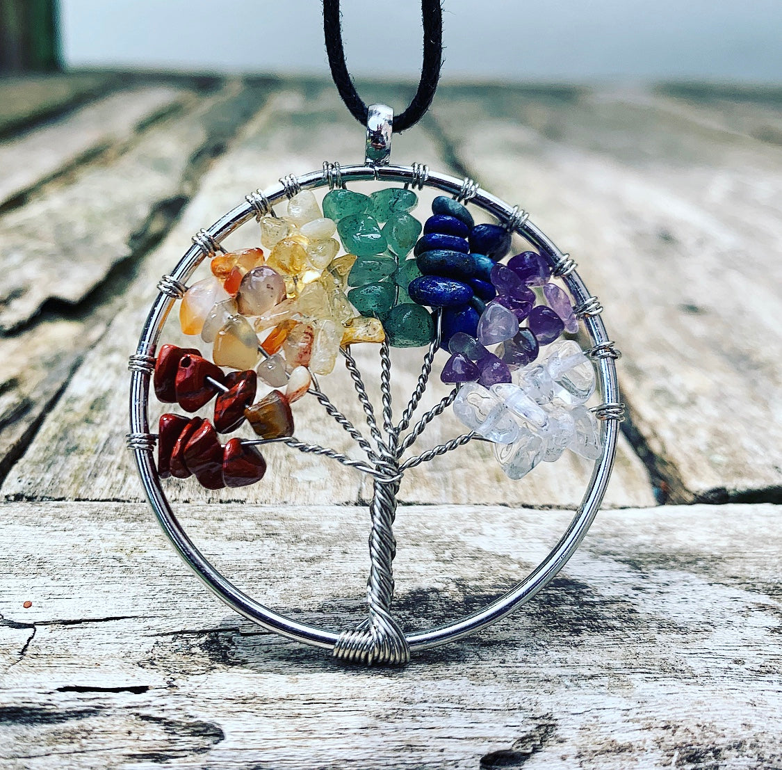 Chakra-Lebensbaum-Anhänger „Chakra Bliss“