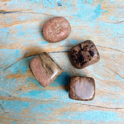 Rhodonite tumbled stone "First Aid for Discomfort"