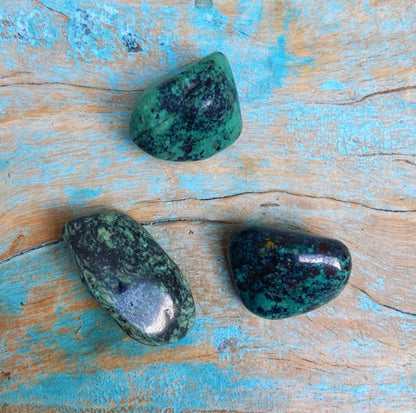 Chrysocolla tumbled stone "ENERGY DOSING"