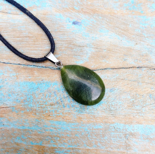 Groene Jade hanger "Geluk & Gezondheid"