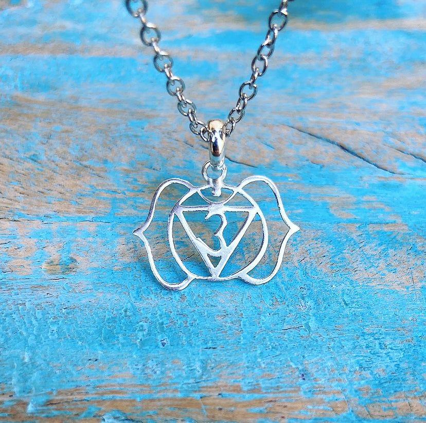 Zilveren hanger "Derde Oog Chakra - Intuïtie"