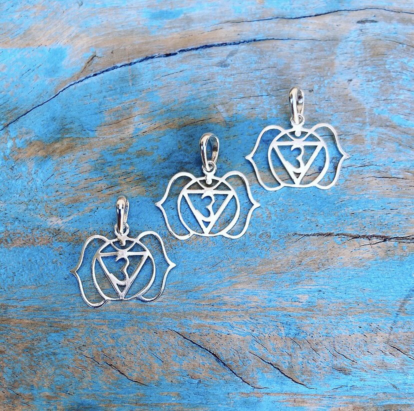 Zilveren hanger "Derde Oog Chakra - Intuïtie"