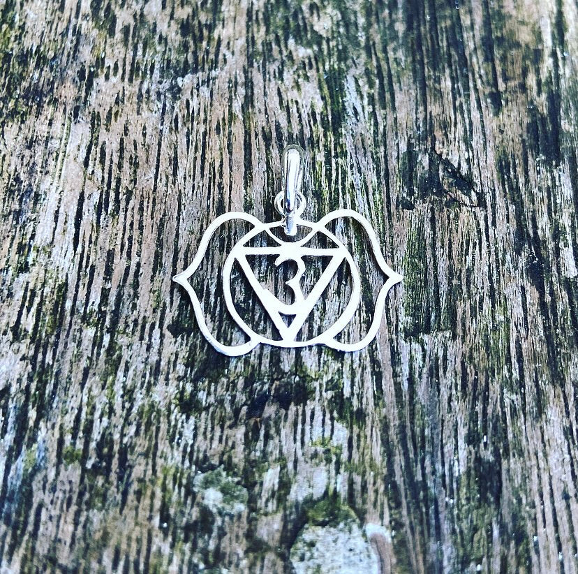 Zilveren hanger "Derde Oog Chakra - Intuïtie"