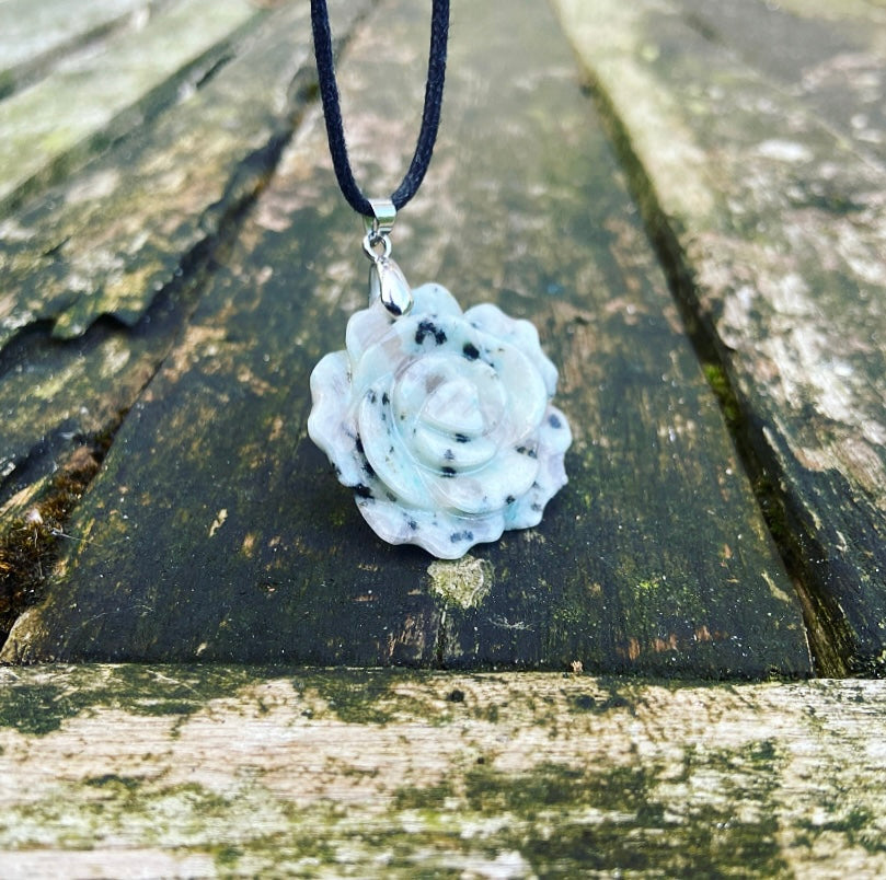 Lotus Jaspis hanger "Hartenwens"