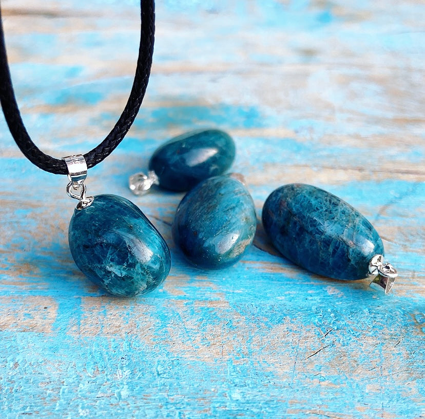 Blauwe Apatiet hanger "Spirituele Gids"