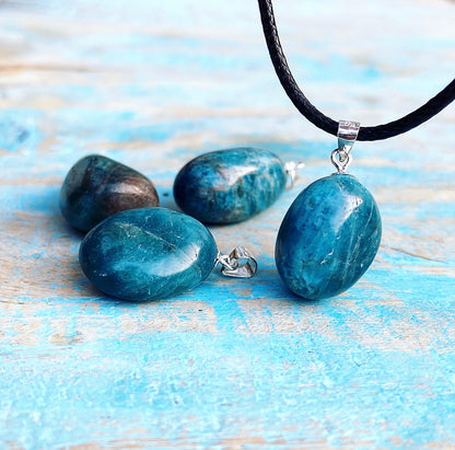 Blauwe Apatiet hanger "Spirituele Gids"