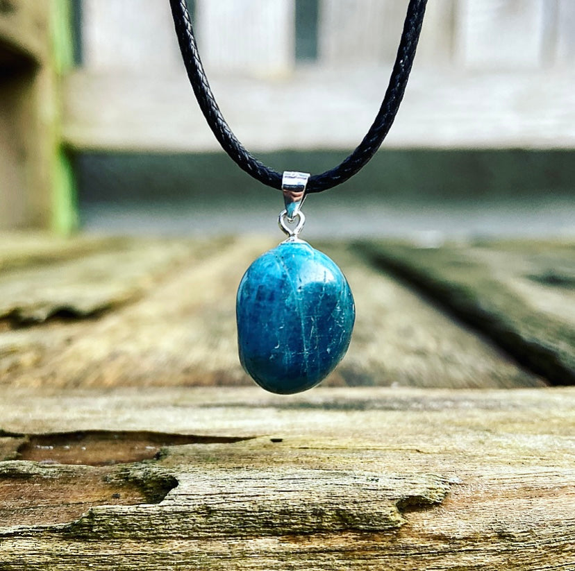 Blauwe Apatiet hanger "Spirituele Gids"