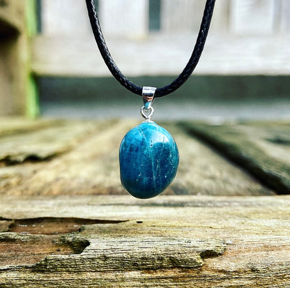 Blauwe Apatiet hanger "Spirituele Gids"
