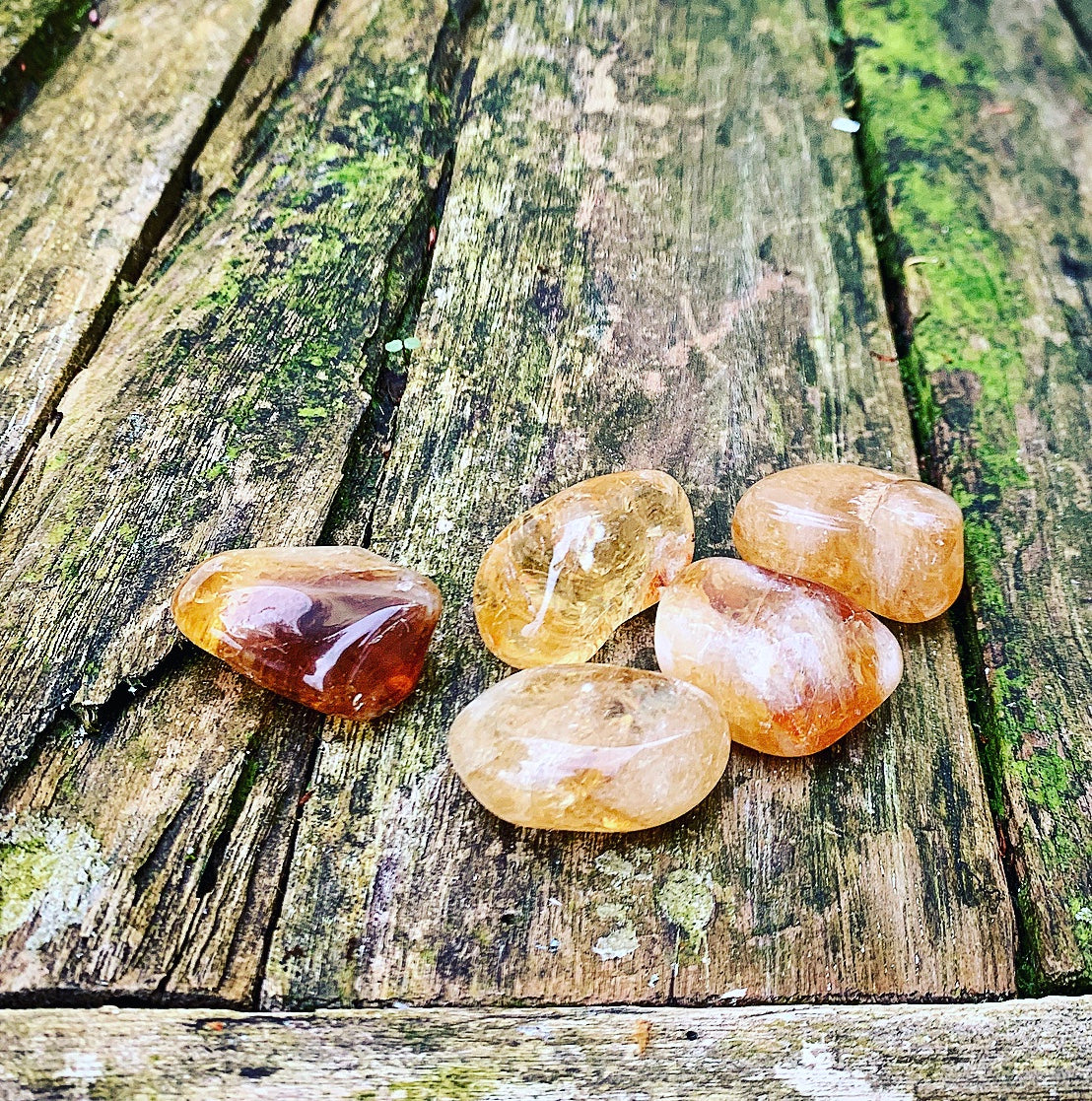 Citrine tumbled stone "Sunny Light Power"