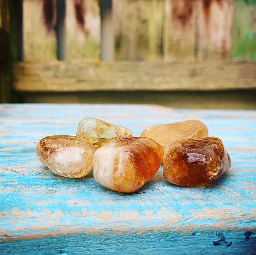 Citrine tumbled stone "Sunny Light Power"